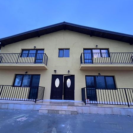 Casa Privata Airport Bucharest Therme Bucharest Balotesti Dış mekan fotoğraf